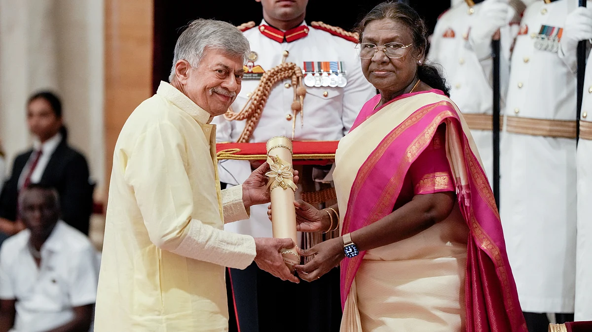 ಕನ್ನಡದ ಹಿರಿಯ ನಟ ಅನಂತ್ ನಾಗ್ ಅವರಿಗೆ 2024ನೇ ಸಾಲಿನ ದಾದಾಸಾಹೇಬ್ ಫಾಲ್ಕೆ ಪ್ರಶಸ್ತಿ ನೀಡಲು ಭಾರತ ಸರ್ಕಾರ ಘೋಷಿಸಿದೆ.